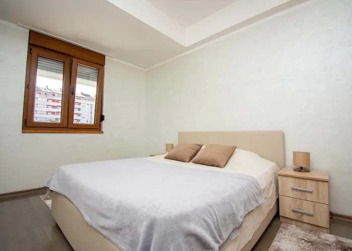 Maxim Compass דירה