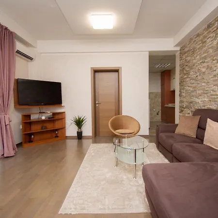 Maxim Compass Podgoriçe