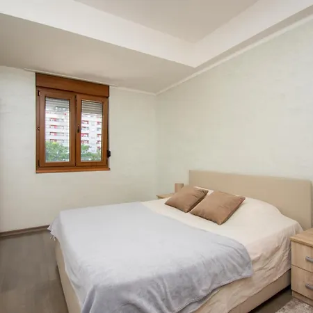 Maxim Compass Apartment *